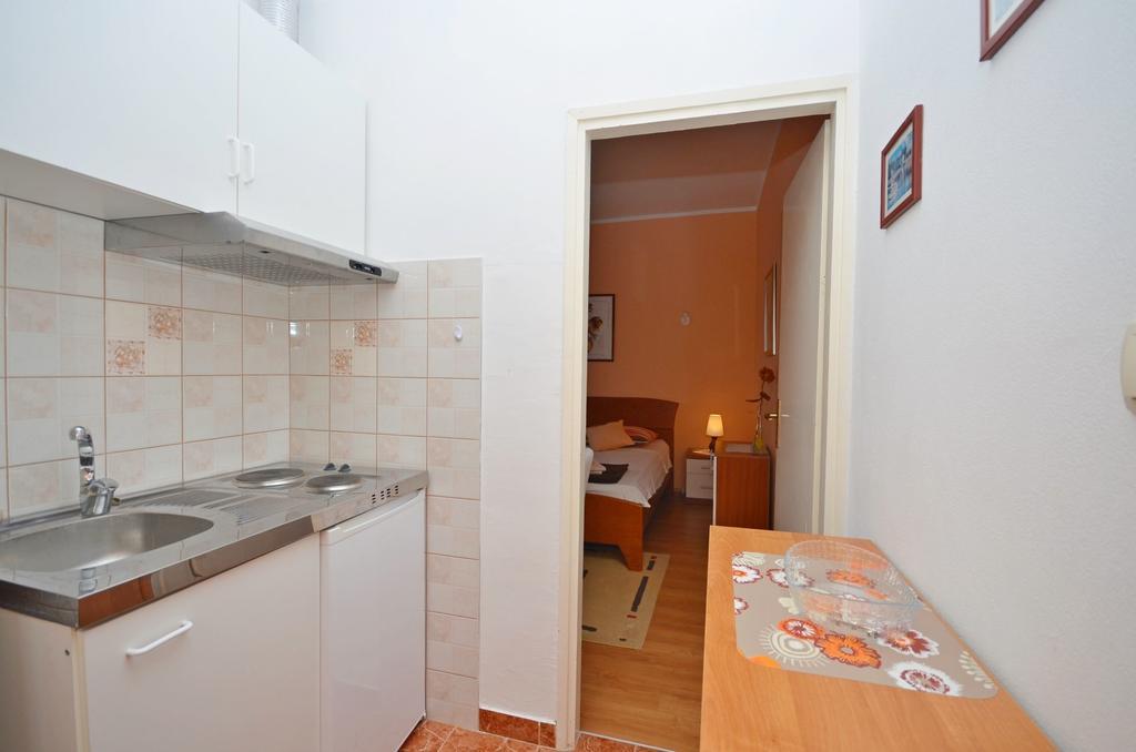 Apartments And Room Zinka 沃迪切 外观 照片